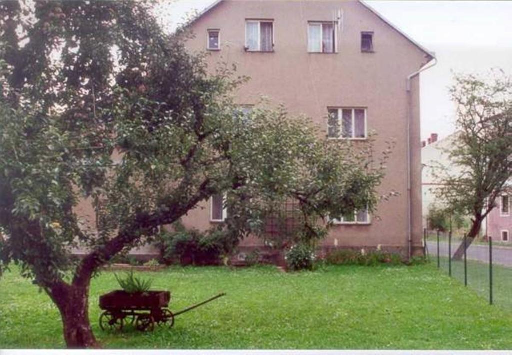 Ubytovani V Mladych Bukach Mladé Buky Exteriör bild